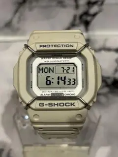 ★安い♪★G-SHOCK DW-D5600P フルメタル dwd5600p1jf_top800n.jpg