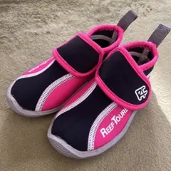REEF TOUR サンダル 15CM ネイビー/ピンク　マリンシューズ