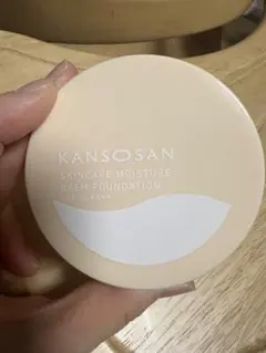 乾燥さん　保湿力スキンケアバームファンデーション01