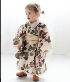 【極美品】ひよこ商店 浴衣ドレス キッズ 110 兵児帯付き 子ども　いちご柄