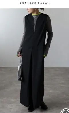 【新品】 BONJOUR SAGAN ディープVネックオールインワン Sサイズ