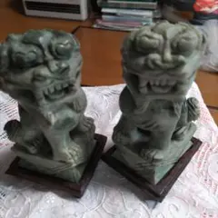 翡翠製 緑色 獅子像 2体セット シーサー 沖縄 - メルカリ