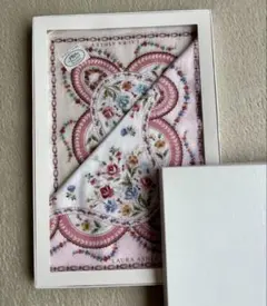 ローラアシュレイ ハンカチ 2枚セット箱付