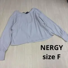 NERGY プレミアウォーム バック開きクロップドプルオーバー　リボン