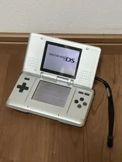 初代ニンテンドーDS 宮本茂サイン入り 初代ニンテンドーDS 宮本茂サイン入り - メルカリ
