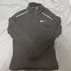 Nike ハーフジップ 長袖 トップス 黒