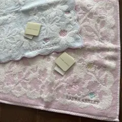 未使用　LAURA ASHLEY タオルハンカチ2枚　ローラアシュレイ　花柄