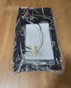 【クリーニング済】大人浴衣 フルセット（帯・飾り紐付）粋な流水と花柄