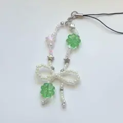 ㉔ ビーズキーホルダー ストラップ ハンドメイド リボン クローバー 黄