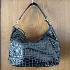 COCCO FIORE クロコ型押し　ハンドバッグ　 エナメルブラック　黒のサムネイル