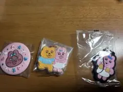 おぱんちゅうさぎ　缶バッチとキーホルダー