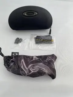 Oakley スポーツサングラス ブラックフレーム