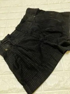 セシルマクビー 黒 コーデュロイ ストライプ ショートパンツy2k Mサイズ