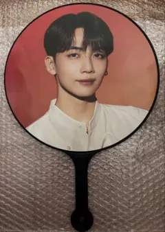 seventeen セブチ ジョンハン うちわ まとめ売り seventeen セブチ ジョンハン うちわ - メルカリ
