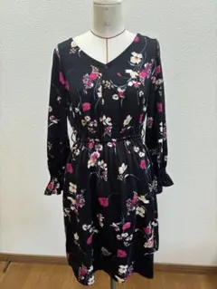 ★お値下げ★美品　ロペピクニック　花柄 長袖ワンピース 黒　サイズ36(S)