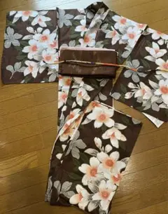 浴衣 新品 濃茶に白と薄朱と灰の桜流れ 変わり織 ブラウン