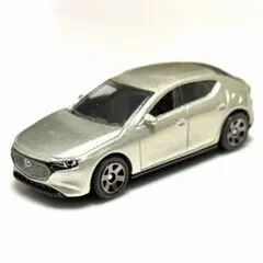 マッチボックス 2019 マツダ 3 ミニカーのサムネイル