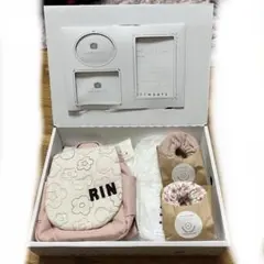 【出産祝い】【名前:りん】リュック＋ベルト＋スタイ×2 ギフトボックス付き