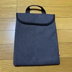 ダークグレー　タブレットケース