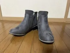グレー サイドゴアブーツ 中ヒール