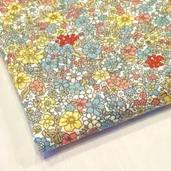 RF10 プリント フラワー コットン100％生地 レトロお花⑩青白黄赤 輸入