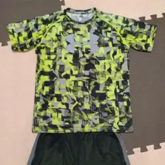 Under Armour 蛍光イエロー Tシャツとショートパンツセット