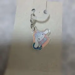 サンリオキャラクターズ　アクリルチャーム　クリーム　ｉｎ　スナック　シナモロール