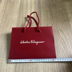 Salvatore Ferragamo 紙袋　小のサムネイル