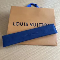 LOUIS VUITTON 腕時計ベルト保管ケース　紙袋付きのサムネイル