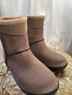 ブラウンショートブーツ ファー付き