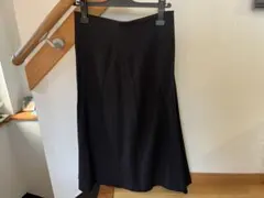 UNIQLO ブラック　膝丈フレアスカート　Mサイズ