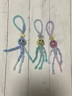 ゆめかわガイコツぷらぷらストラップセット♪
