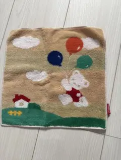familiar クマと風船のハンカチ