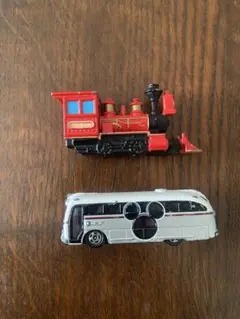 トミカ　ミニカー　ディズニーランド