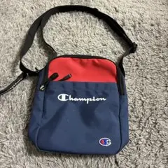 Champion 斜めがけバッグ　ネイビー/レッド