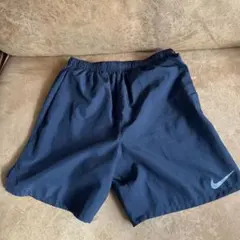 Nike DRI-FIT 黒 Mサイズ ランニングショーツ　キッズ