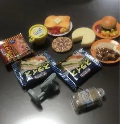 ミニチュア　ガチャガチャなど