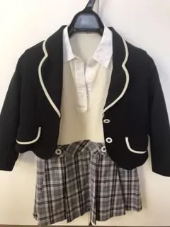 小学校入学式スーツ 女の子のサムネイル