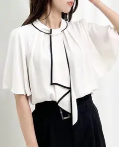 INGNI パールチェーン付きブラウス