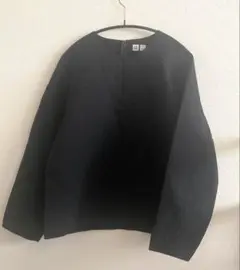 未使用 UNIQLO U トップス カットソー ブラウスユニクロ ユー