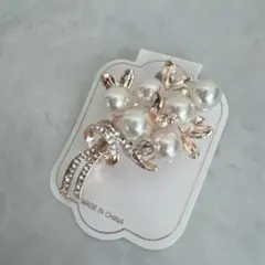 パールブローチ　ピンクシルバー　卒業式　卒園式　入学式　上品　花束