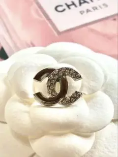 CHANEL ❵ シャネル ヴィンテージ ブローチ ピン バッジ CCロゴ - メルカリ