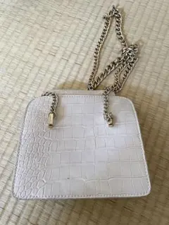 ZARA ホワイト クロコダイル風バッグ