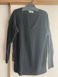 chère iena ブラック Vネック ニット