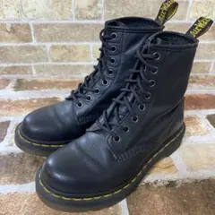 D r.Martensドクターマーチン8ホールAW004 UK3