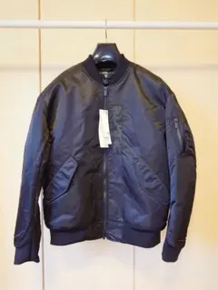 ユニクロ　+J復刻ハイブリッドダウンオーバーサイズMA1　Lサイズ ブラック