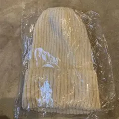 クリーム色 ニット帽