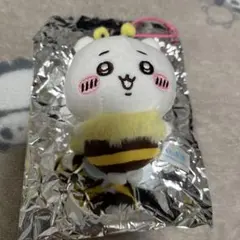 ちいかわ　マスコット　セブンイレブン　ハチさんぬいぐるみ