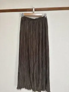 値下げ　夏にピッタリ　プリーツワイドパンツ　brown