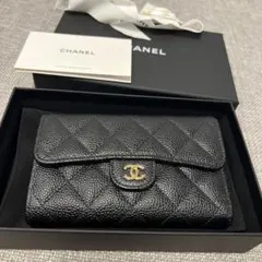 シャネル　三つ折り財布
